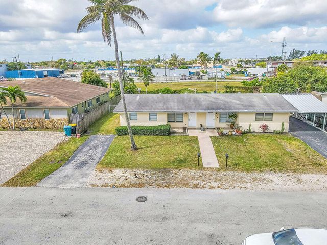 4681-4685 SW 43rd Terrace, Fort Lauderdale, FL 33314