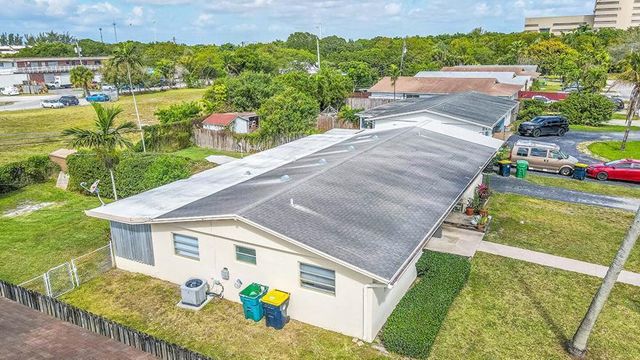 4681-4685 SW 43rd Terrace, Fort Lauderdale, FL 33314