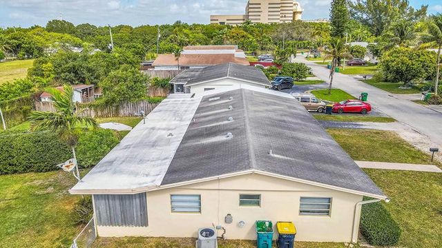 4681-4685 SW 43rd Terrace, Fort Lauderdale, FL 33314