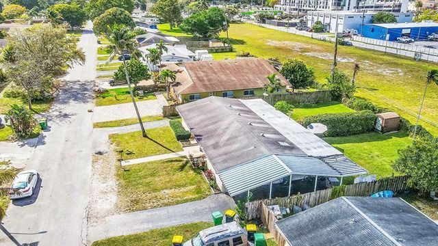 4681-4685 SW 43rd Terrace, Fort Lauderdale, FL 33314