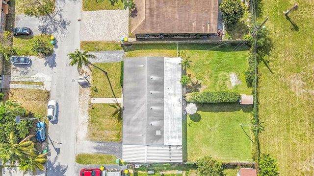 4681-4685 SW 43rd Terrace, Fort Lauderdale, FL 33314