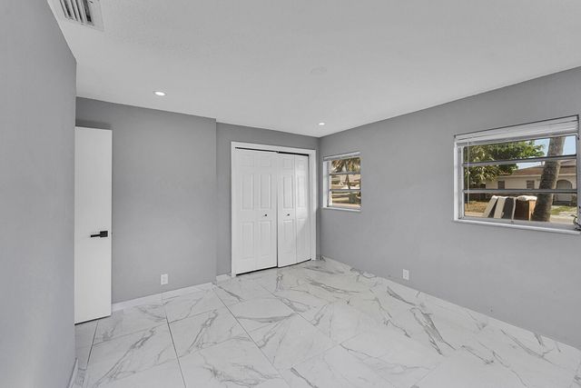 4681-4685 SW 43rd Terrace, Fort Lauderdale, FL 33314