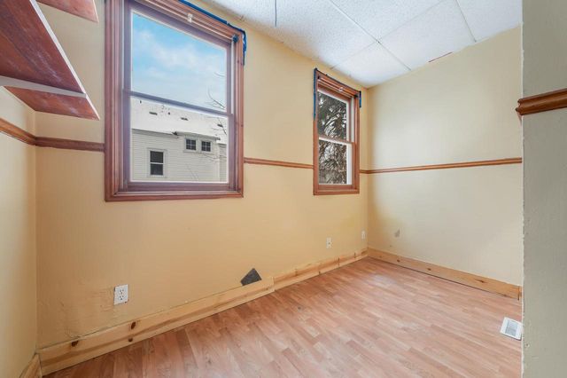 541 MT VERNON STREET, Oshkosh, WI 54901