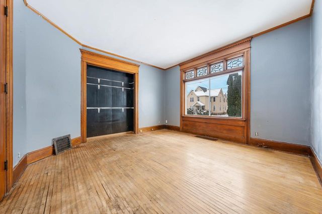 541 MT VERNON STREET, Oshkosh, WI 54901