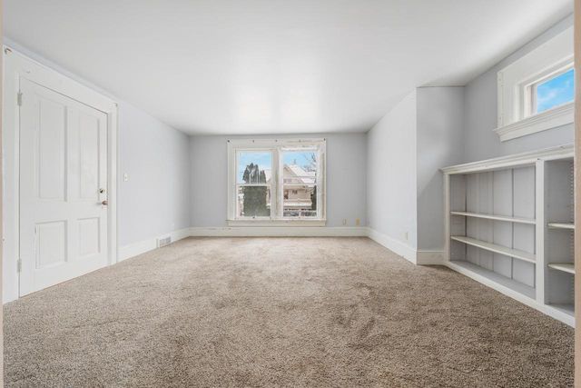 541 MT VERNON STREET, Oshkosh, WI 54901