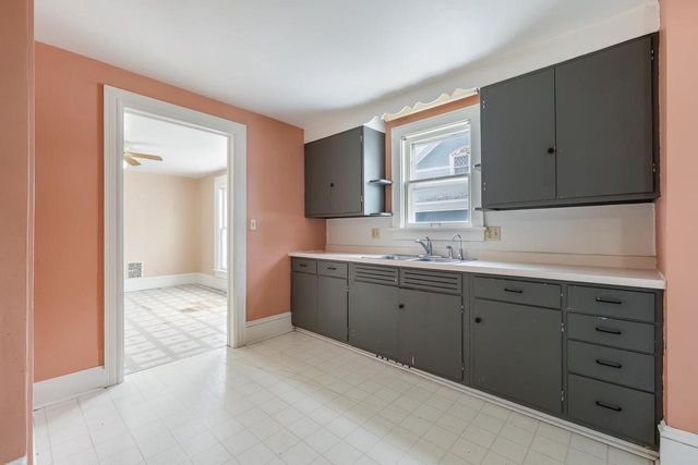 541 MT VERNON STREET, Oshkosh, WI 54901