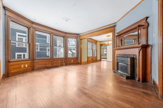 541 MT VERNON STREET, Oshkosh, WI 54901