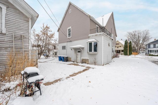 541 MT VERNON STREET, Oshkosh, WI 54901