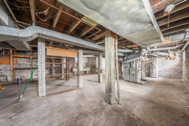 541 MT VERNON STREET, Oshkosh, WI 54901