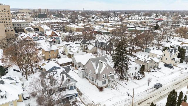 541 MT VERNON STREET, Oshkosh, WI 54901