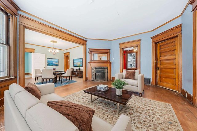 541 MT VERNON STREET, Oshkosh, WI 54901