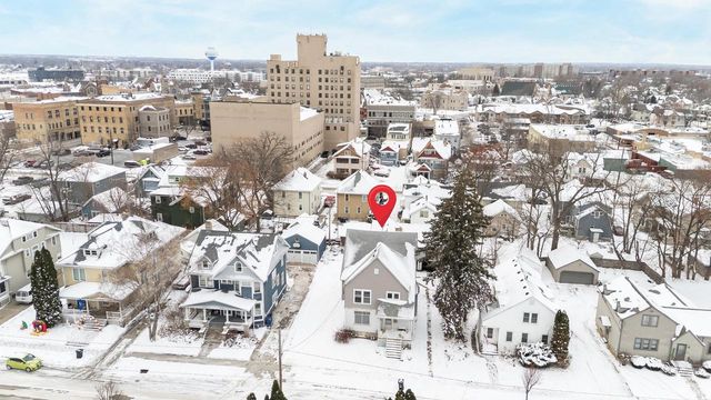 541 MT VERNON STREET, Oshkosh, WI 54901