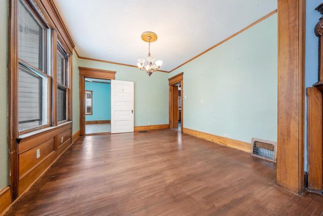 541 MT VERNON STREET, Oshkosh, WI 54901