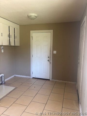 425 S 66th East Avenue, Tulsa, OK 74112