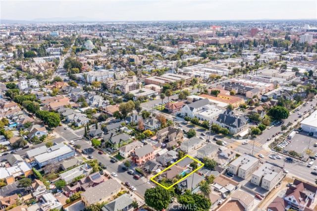 1340 W 25th, Los Angeles, CA 90007