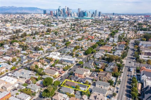 1340 W 25th, Los Angeles, CA 90007