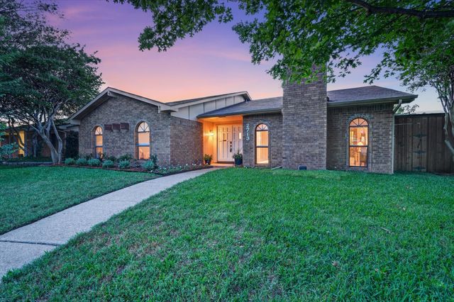2713 Esquire Lane, Garland, TX 75044