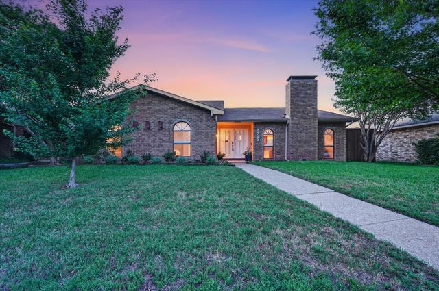 2713 Esquire Lane, Garland, TX 75044