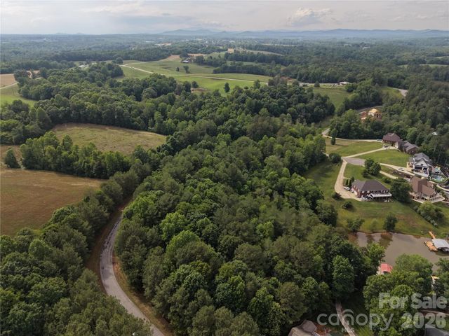 4842 Rio De Luna None, Hickory, NC 28601