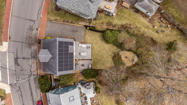 5 Pickett St, Beverly, MA 01915