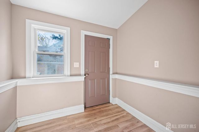 1342 S Lake Street, Plainfield, NJ 07060