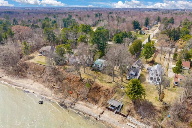 4055 Lakeshore Road, Lexington Twp, MI 48450