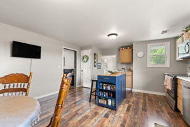 5600 Richmond Road, Irvine, KY 40336