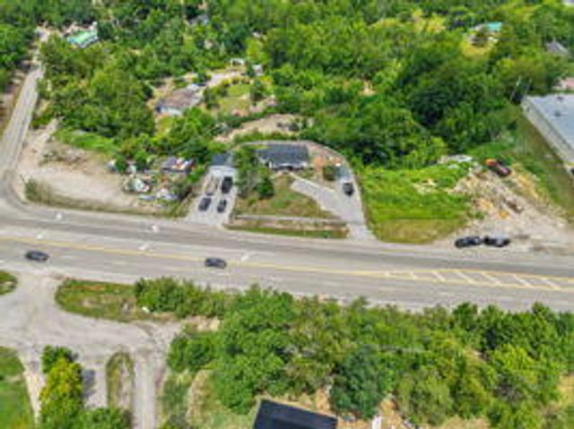 5600 Richmond Road, Irvine, KY 40336