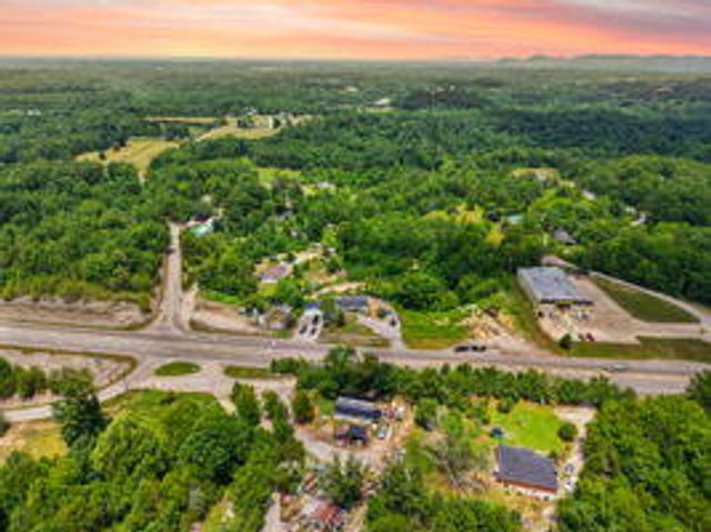 5600 Richmond Road, Irvine, KY 40336