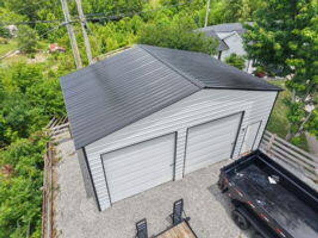 5600 Richmond Road, Irvine, KY 40336