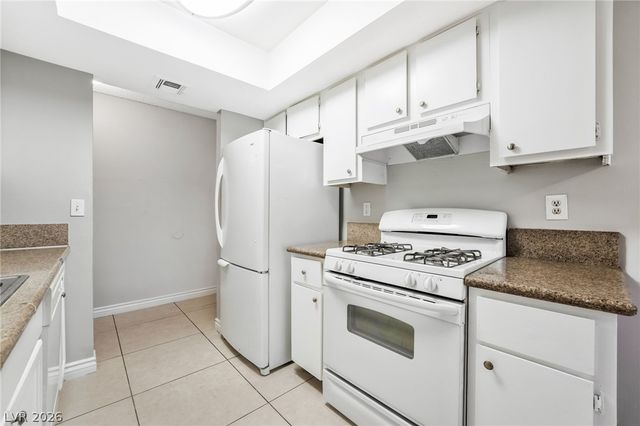 4580 CARRIAGE PARK Drive, Las Vegas, NV 89121