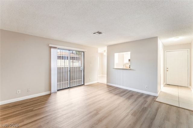 4580 CARRIAGE PARK Drive, Las Vegas, NV 89121