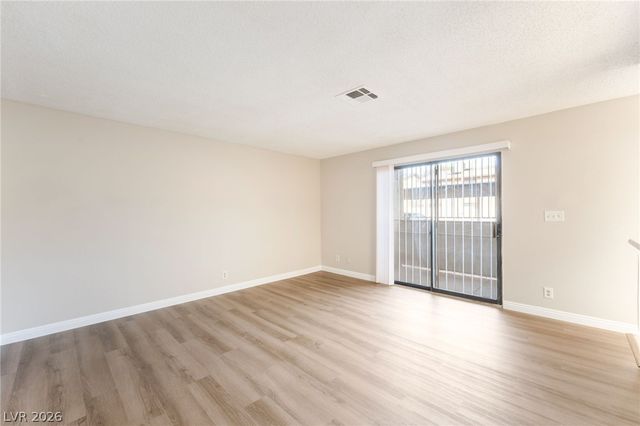 4580 CARRIAGE PARK Drive, Las Vegas, NV 89121
