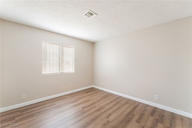 4580 CARRIAGE PARK Drive, Las Vegas, NV 89121