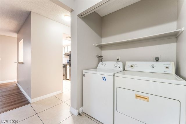 4580 CARRIAGE PARK Drive, Las Vegas, NV 89121