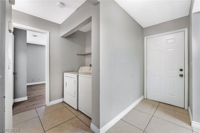 4580 CARRIAGE PARK Drive, Las Vegas, NV 89121