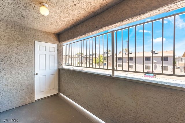 4580 CARRIAGE PARK Drive, Las Vegas, NV 89121