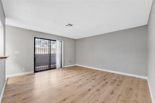 4580 CARRIAGE PARK Drive, Las Vegas, NV 89121