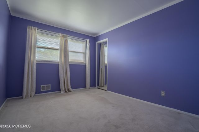17 Coach Drive, Hazlet, NJ 07730