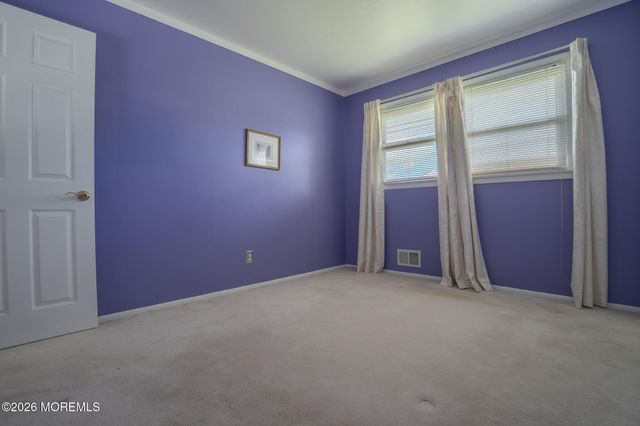 17 Coach Drive, Hazlet, NJ 07730