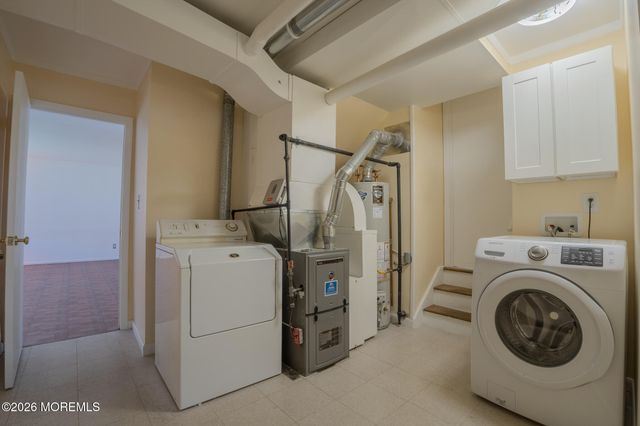 17 Coach Drive, Hazlet, NJ 07730