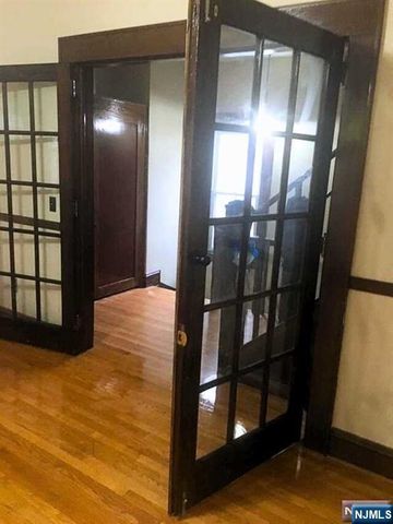 24 Hackett Place 2, Rutherford, NJ 07070