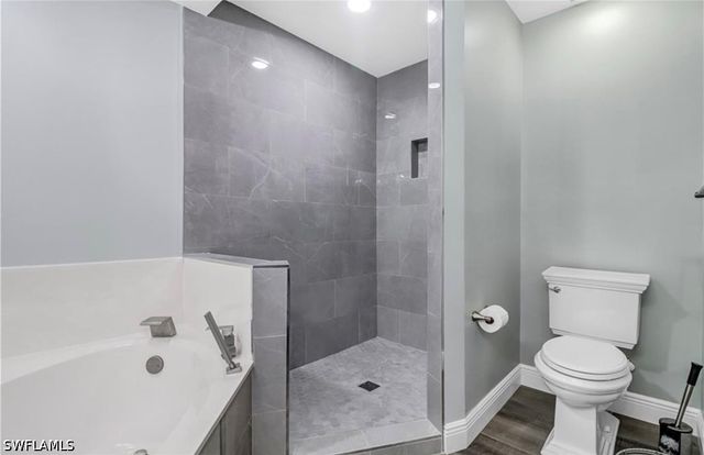 410 Bayfront PL 2307, Naples, FL 34102