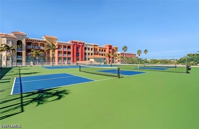 410 Bayfront PL 2307, Naples, FL 34102