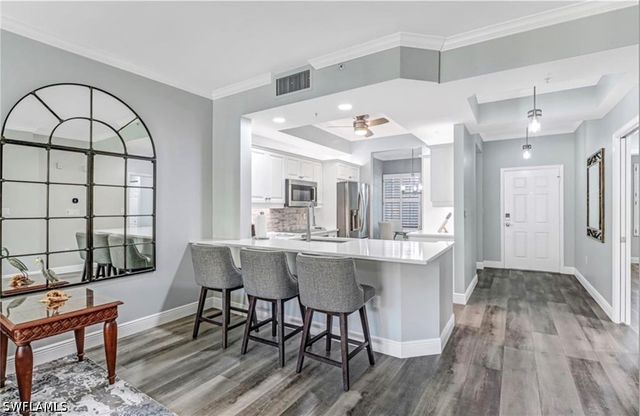 410 Bayfront PL 2307, Naples, FL 34102