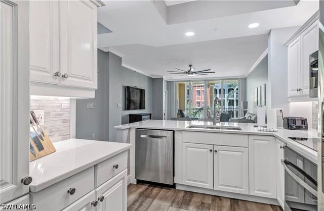 410 Bayfront PL 2307, Naples, FL 34102