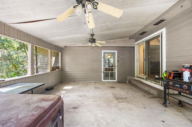 14807 Post Oaks Pl, Mabelvale, AR 72103