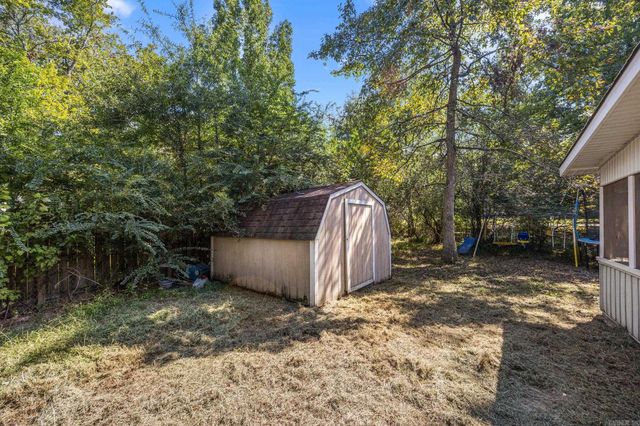 14807 Post Oaks Pl, Mabelvale, AR 72103