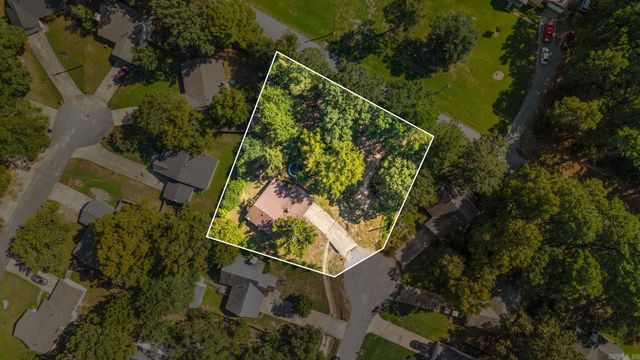 14807 Post Oaks Pl, Mabelvale, AR 72103