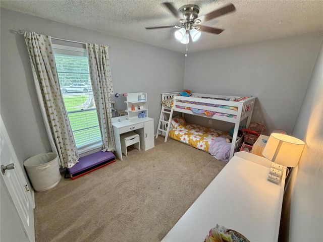 725 E Plum Street, Angleton, TX 77515